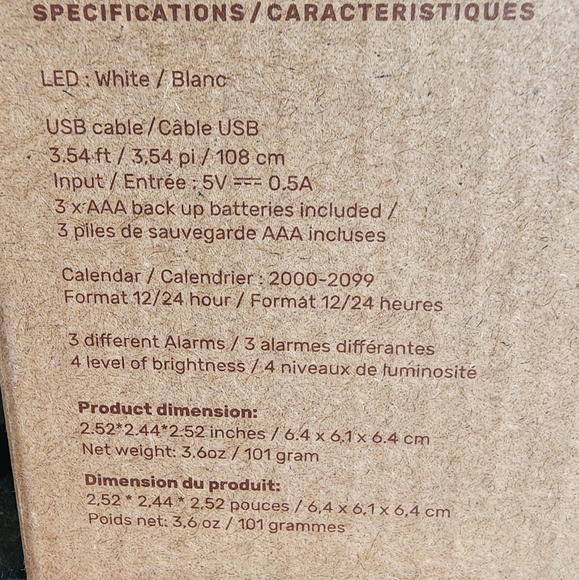 BNIB - Block Clock by Cloudnola - Picture 3 of 4